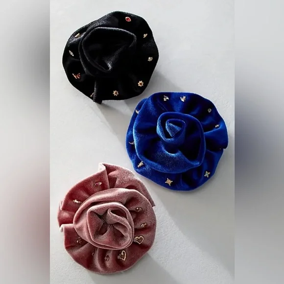 Free People Rosette Stud Brooch NWT - Picture 4 of 6